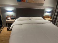 -凯亚斯顿酒店(深圳罗湖水贝国际珠宝城店)