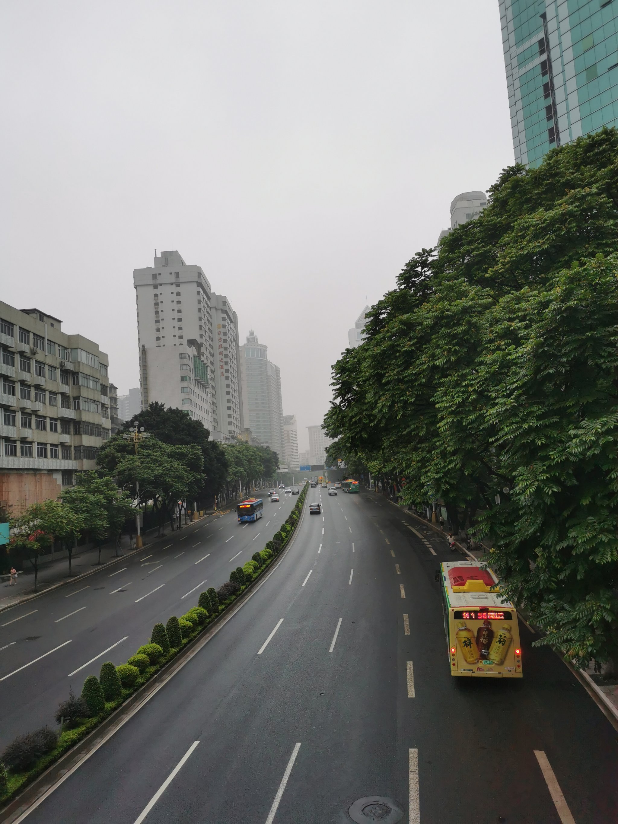 车水马龙的意思清晨图片