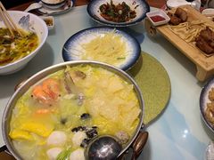-松沪名灶·豆浆鱼头·新上海菜(飞航吾悦广场店)