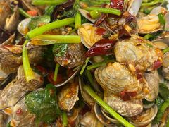 -一口猪海鲜浑锅·东北家常菜