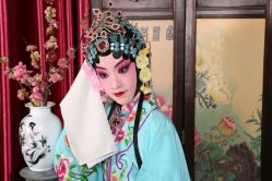 -华韵京剧摄影(洋桥角门东店)