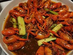 至尊油焖大虾-龙巢盱眙龙虾·牛蛙·烧烤宵夜(八卦岭店)