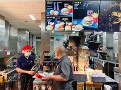 -麦当劳(军博店)