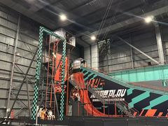 -极限PLAY运动娱乐新世界·团建派对潮玩休闲馆·室内蹦极高空游乐园