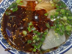 -伊穆祥牛肉面总店·清真