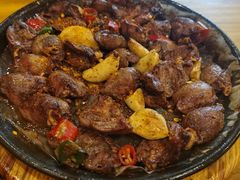 -老东镇啤酒屋海鲜加工·蒸汽海鲜·海鲜烧烤(台东店)