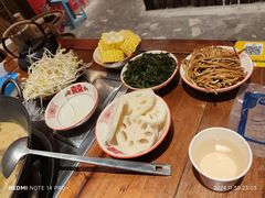 -袁山山重庆火锅(丈八北路店)