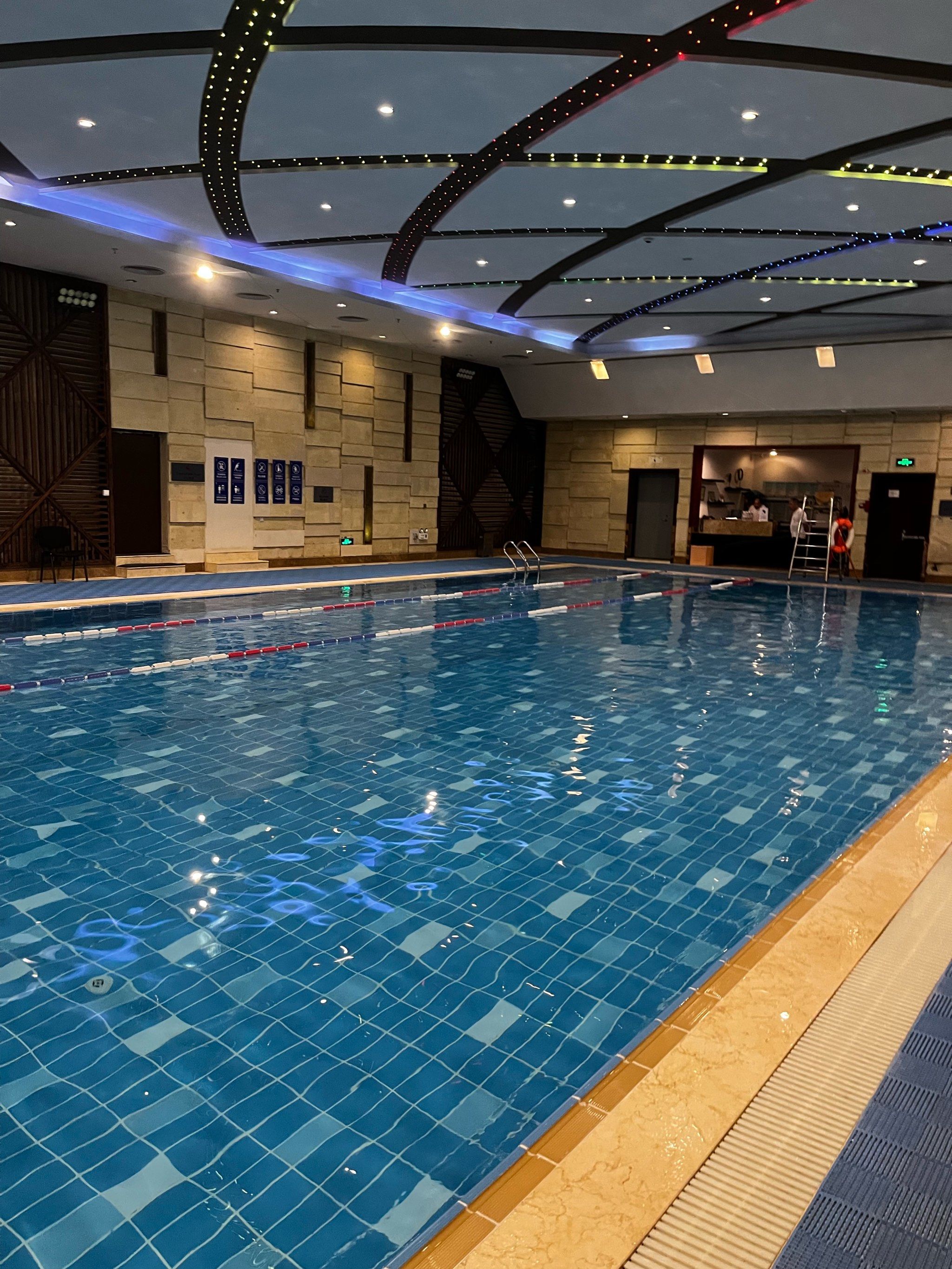 上海|没去过这家酒店泳池的人有福了