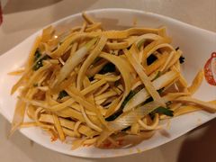 -王老六铁锅炖鱼(华阳路店)