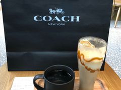 -星巴克臻选(上海合生汇1F店)