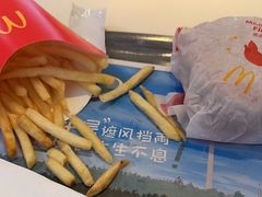 -麦当劳(中山大道中店)