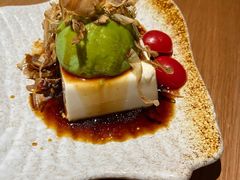 牛油果配酱香豆腐-JOYBOX盒里(南湖天地店)