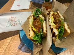 墨鸡-Catch Bagel(芳草地店)