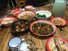 -老三样·美食研究中心(世贸路店)