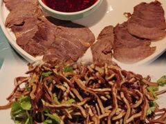 -呷湘厨·鱼汤捞饭·剁椒鱼头·辣椒炒肉(国家会展中心店)