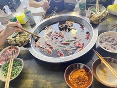 -黄潇洒老火锅(九眼桥宏济巷店)