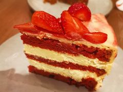 莓子红丝绒蛋糕-Wagas沃歌斯(大学路店)