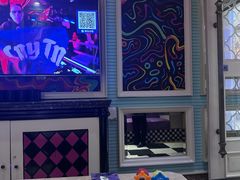 -自由港KTV(王子公主金平店)