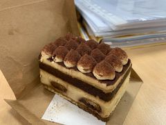 -星巴克臻选(上海中环广场2F店)