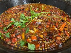 -鸿顺老铁锅美蛙鱼府(解放碑店)