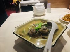 上湯水浸蜆-喜记避风塘炒辣蟹(总店)