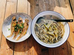 -小河无名面馆
