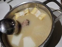 -肥仔文澳门猪骨煲(南京西路店)