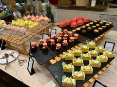 -鲁能希尔顿酒店-全日制餐厅-自助餐