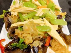 -小媳妇铁锅炖(安华街店)