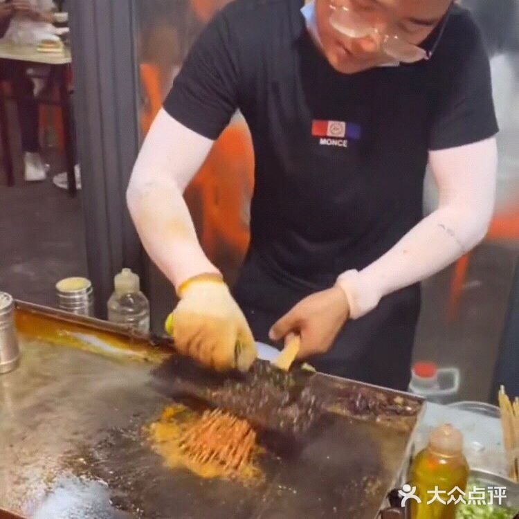 ✈️三亚本地人常去的林旺夜市