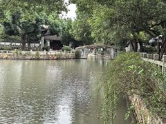 -汇龙潭