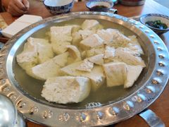 -石磨豆花家常菜·牦牛排土火锅