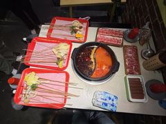 -钢管厂五区小郡肝串串香火锅(梅川路店)