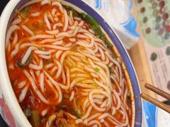-云阿蛮云南生烫牛肉米线(奉贤路店)