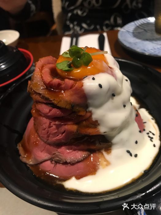 魔丼屋(日月光店)魔王慢烧牛肉丼图片