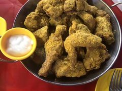 -BHC炸鸡(明洞总店)