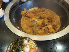 -粘豆包铁锅炖二部(温泉街店)