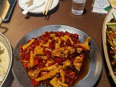 -曼听小寨海鲜烧烤·大连辣炒大王(盖州街店)