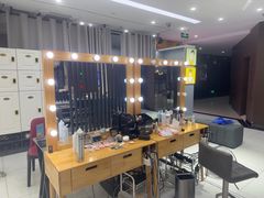 -企鹅照相馆(岗顶天娱店)