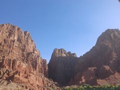 -天山神秘大峡谷