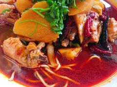 新疆大盘鸡-毛胡子牛羊餐馆(武宁路店)