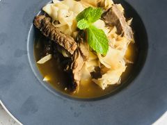 春笋炖牛腩-半山腰·云南菜(侨福芳草地店)