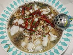 -姚姚酸菜鱼·金戈戈香港豉油鸡(喜荟城联名店)