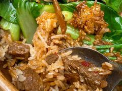 满满的牛肉～-壹煲口福煲仔饭(中山路店)