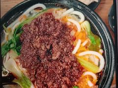 -丽虹云南过桥米线(兴工街店)