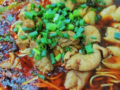 牛肉肥肠两掺-胥佳烧鸡公牛肉面馆