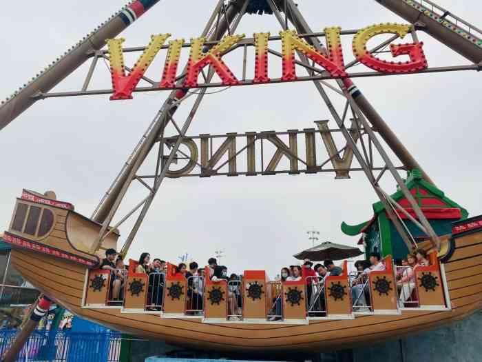 梦幻王国相比东方神话设施陈旧多了