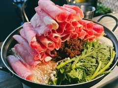 部队锅-MI WU FACTORY米屋美食工厂餐厅(绿地店)