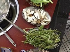 -老石黑山羊毛驴肉火锅(金凯广场店)