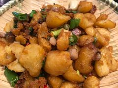 -万重锦·人文川菜馆(骡马市店)